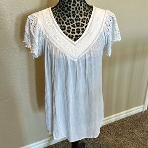 Step In Style women’s top white, embroidery detail, size M